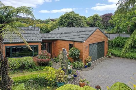 Photo of property in 42 Guildford Drive, Paraparaumu, 5032