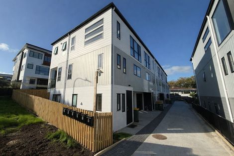 Photo of property in 3/10 Howe Street, Howick, Auckland, 2014