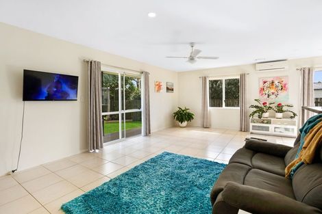 Photo of property in 36 Whitby Avenue, Whitianga, 3510