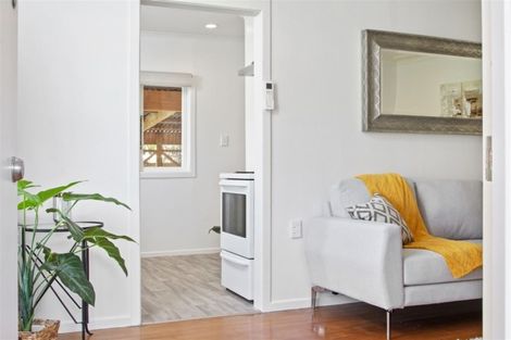 Photo of property in 3/16 South Street, Papakura, 2110