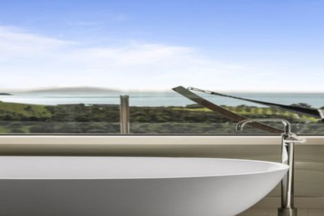 Photo of property in 39 Delamore Drive, Oneroa, Waiheke Island, 1081