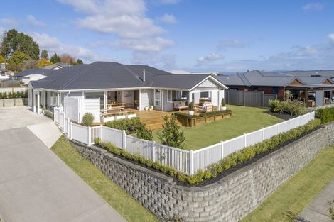 Photo of property in 15 Damien Place, Ohauiti, Tauranga, 3112