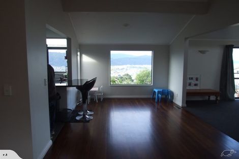 Photo of property in 11 Eastview Grove, Normandale, Lower Hutt, 5010