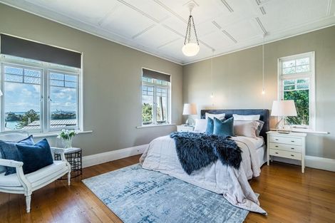 Photo of property in 16 Hinemoa Terrace, Birkenhead, Auckland, 0626