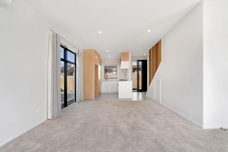 Photo of property in 2/60 Sandwich Road, Saint Andrews, Hamilton, 3200