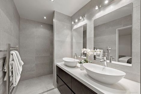 Photo of property in 38a Takutai Avenue, Bucklands Beach, Auckland, 2012