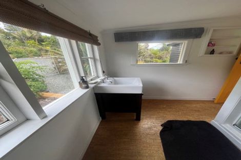 Photo of property in 216 Massey Road, Waipu, 0582