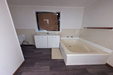 Photo of property in 90 Porchester Road, Papakura, 2110