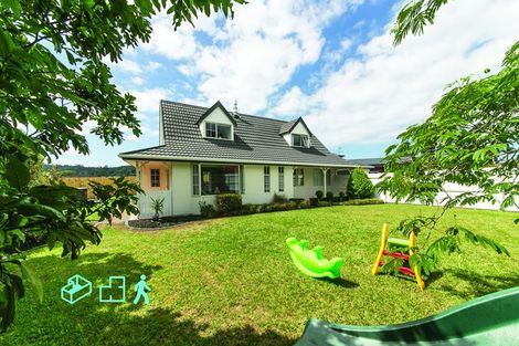 Photo of property in 11 Sunny Crescent, Huapai, Kumeu, 0810