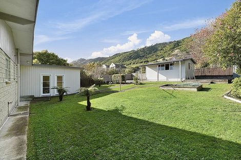 Photo of property in 29 Huia Street, Waikanae, 5036