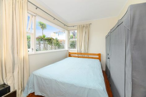 Photo of property in 30 Seon Place, Birkdale, Auckland, 0626