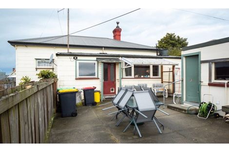 Photo of property in 12-12a Campbell Street, Maori Hill, Timaru, 7910