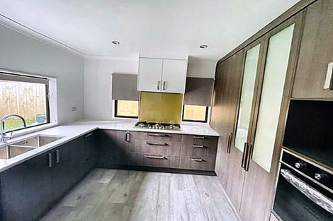Photo of property in 14b Goldnib Place, Randwick Park, Auckland, 2105
