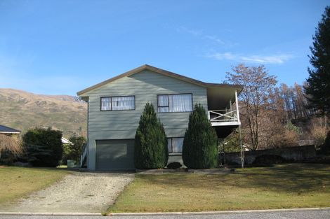 Photo of property in 47 Sargood Drive, Wanaka, 9305