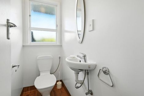 Photo of property in 215 Greers Road, Bryndwr, Christchurch, 8053