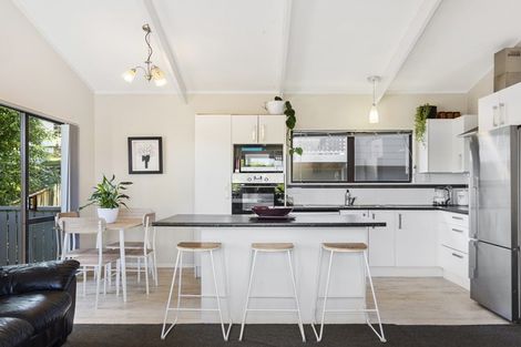 Photo of property in 33b Meander Drive, Welcome Bay, Tauranga, 3112