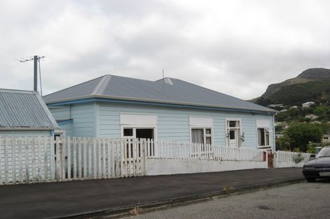Photo of property in 29 Ripon Street, Lyttelton, 8082