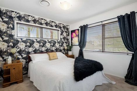 Photo of property in 35 Lynden Avenue, Hillcrest, Auckland, 0627