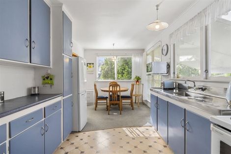 Photo of property in 4 Clendon Place, Manurewa, Auckland, 2102