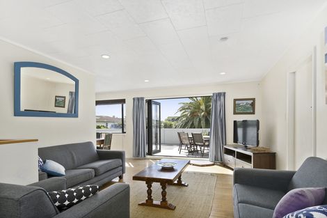 Photo of property in 1119 Papamoa Beach Road, Papamoa Beach, Papamoa, 3118