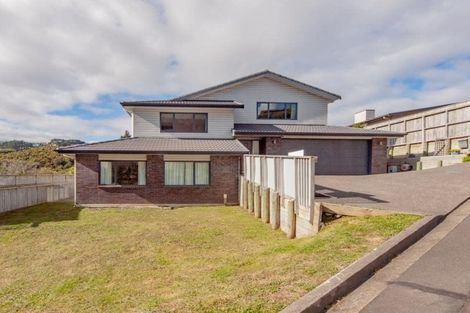Photo of property in 20 Wantwood Grove, Churton Park, Wellington, 6037