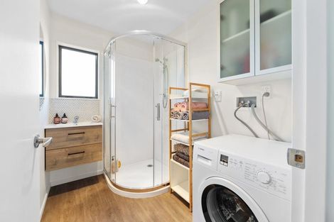 Photo of property in 20a Tiora Place, Upper Riccarton, Christchurch, 8041