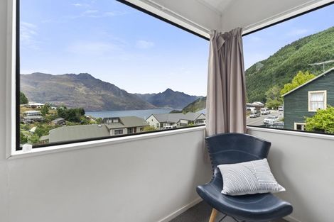 Photo of property in 9a Dart Place, Fernhill, Queenstown, 9300
