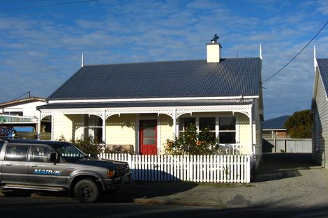 Photo of property in 24 Halton Street, East Gore, Gore, 9710