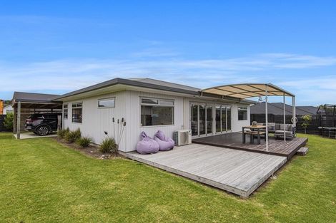 Photo of property in 28d Marram Place, Mangawhai Heads, Mangawhai, 0505