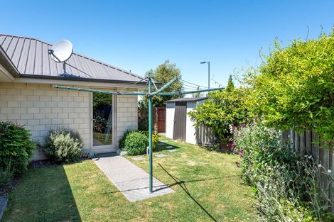 Photo of property in 16 Watkins Drive, Rangiora, 7400