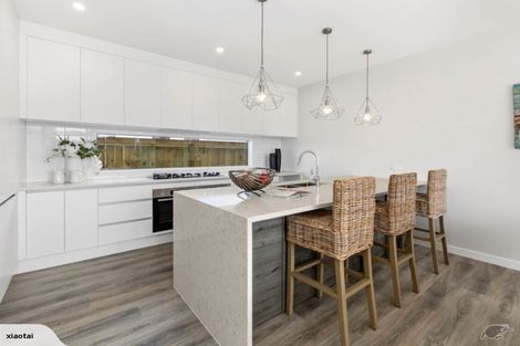 Photo of property in 137 Godfrey Drive, Orewa, 0931