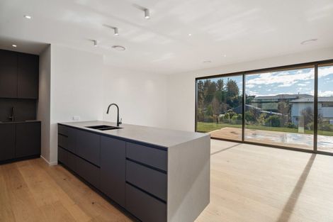 Photo of property in 44 Stackbrae Avenue, Wanaka, 9305