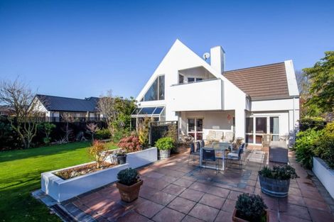 Photo of property in 15 Brookford Place, Westmorland, Christchurch, 8025