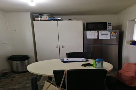 Photo of property in 43 Sunnyside Road, Sunnyvale, Auckland, 0612