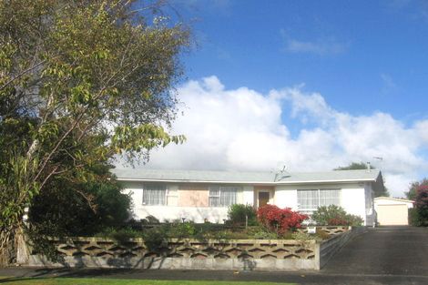 Photo of property in 20 Kimberley Grove, Westbrook, Palmerston North, 4412