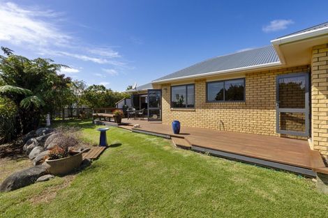 Photo of property in 59 Karamea Street, Whalers Gate, New Plymouth, 4310