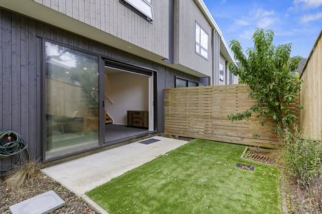 Photo of property in 4a Ferry Road, Days Bay, Lower Hutt, 5013