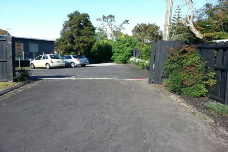 Photo of property in 1/7 Alston Avenue, Kelston, Auckland, 0602