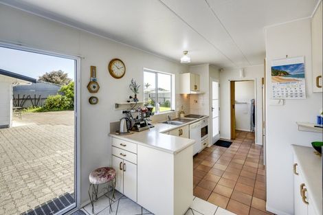 Photo of property in 38 Glamorgan Avenue, Tamatea, Napier, 4112