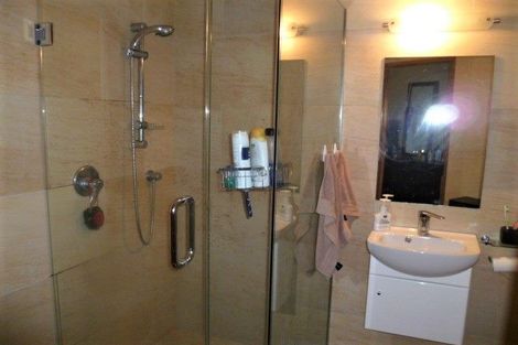 Photo of property in 12 Aspen Grove, Fernhill, Queenstown, 9300