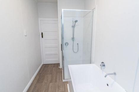 Photo of property in 43 Ngaio Road, Kelburn, Wellington, 6012