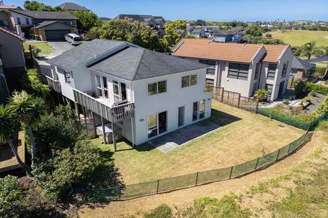 Photo of property in 135 Alec Craig Way, Gulf Harbour, Whangaparaoa, 0930