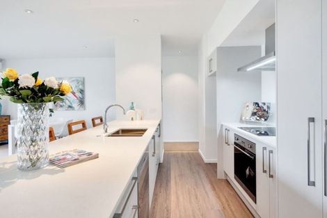 Photo of property in 3/27 Dida Park Drive, Kumeu, 0810