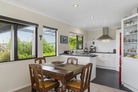 Photo of property in 2 Cashmere Way, Welcome Bay, Tauranga, 3112