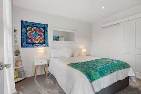 Photo of property in 130 Moana Anu Anu Avenue, Whangamata, 3620