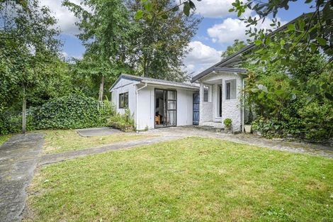 Photo of property in 140 Napier Road, Havelock North, 4130
