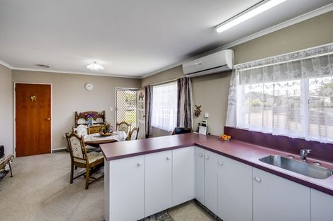 Photo of property in 2/2 Spriggs Crescent, Greenmeadows, Napier, 4112