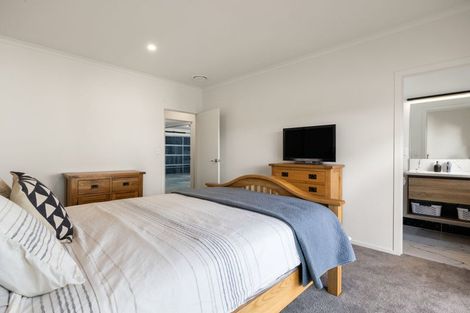 Photo of property in 28 Waireka Road, Rototuna North, Hamilton, 3210