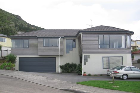 Photo of property in 12 Meadowcroft Grove, Johnsonville, Wellington, 6037