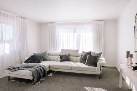 Photo of property in 50 Lismore Street, Merrilands, New Plymouth, 4312